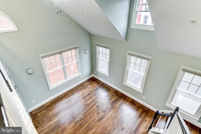 Photo - 218 Morgan St NW