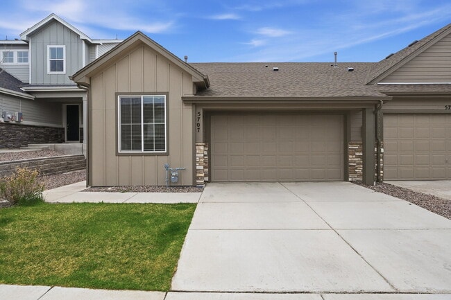 Building Photo - $2,295.95-  3-Bed, 3-Bath Home in Colorado Springs with a fenced back yard