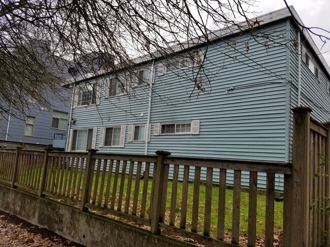 Photo - 115 26th Ave S