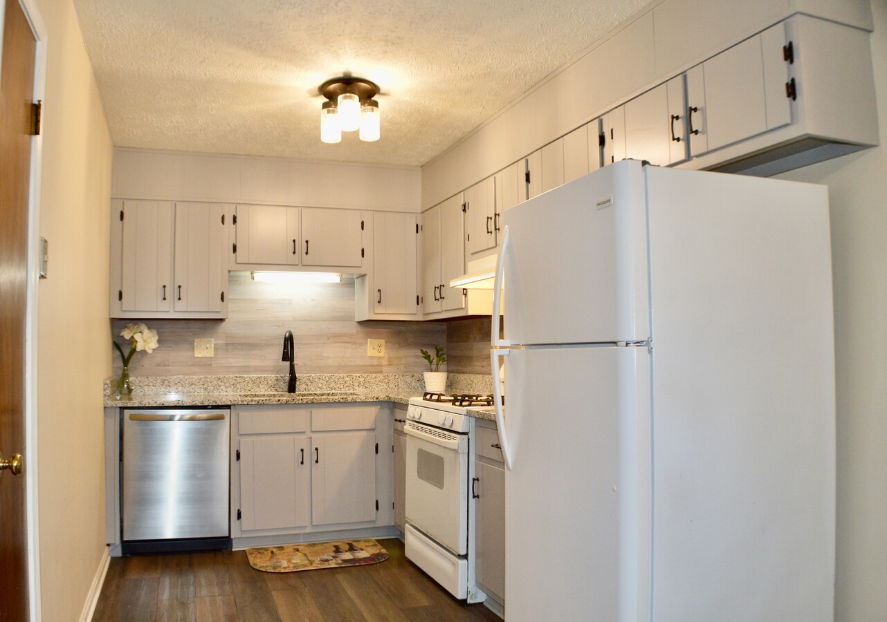 Kitchen - 189 Timber Creek Ln SW Townhome