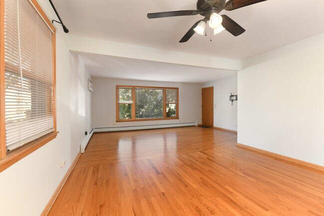 Photo - 8629 W Summerdale Ave Unit 2