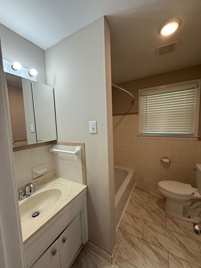 Photo - Recently Renovated Three Bedroom in Gallatin