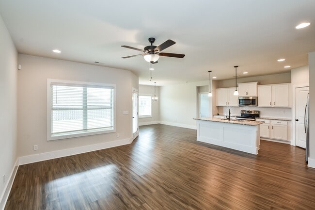 Photo - 189 Cherry Laurel Dr