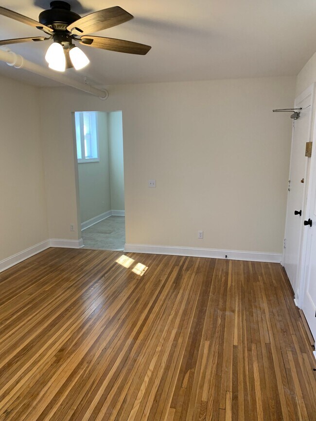 Photo - 183 S Chatsworth St Unit B1