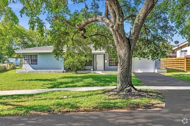 Building Photo - 418 S 57th Way Rental