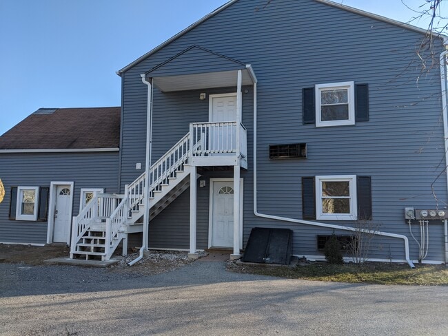 Photo - 13 W Market St Unidad 2