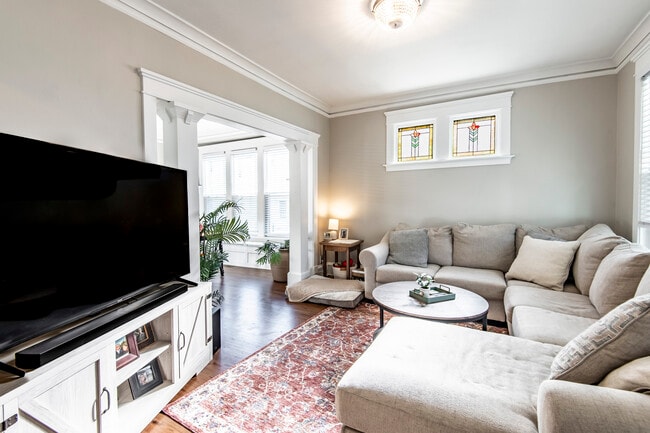 Photo - 1028 E Pearson St Unit 1030