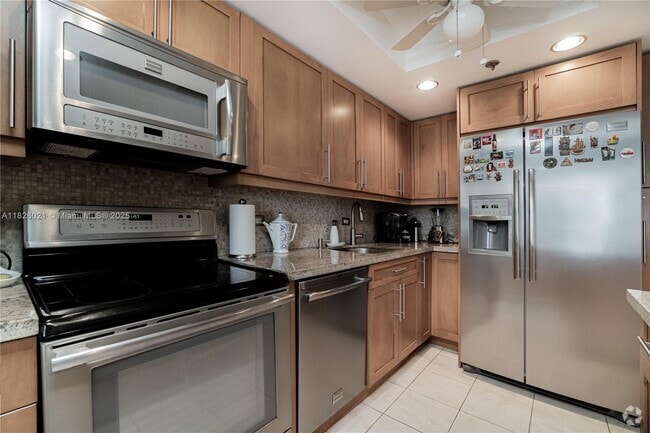 Building Photo - 20515 E Country Club Dr Unit 1048 Rental
