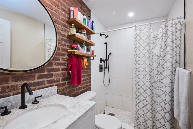 Photo - 804 Parker St Unidad 306