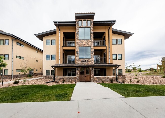 The Edge at Mt. Shadows - The Edge at Mt. Shadows Apartments