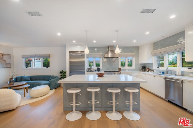 Photo - 1948 N Curson Ave