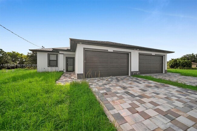 Photo - 4980 Fairway Ct