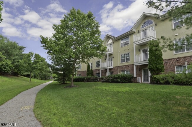 Building Photo - 121 Courter Rd Unit 99 Rental