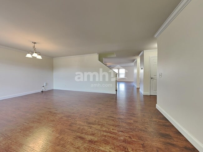 Photo - 126 Roseberry Cir