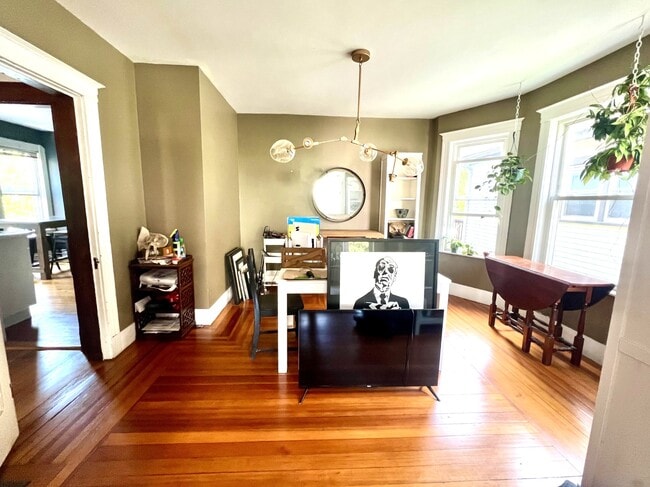 48 Gold Star Rd Unit 1