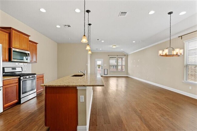 Photo - 215 Methodius Dr