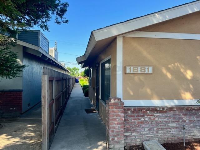 Photo - 1681 Marion St