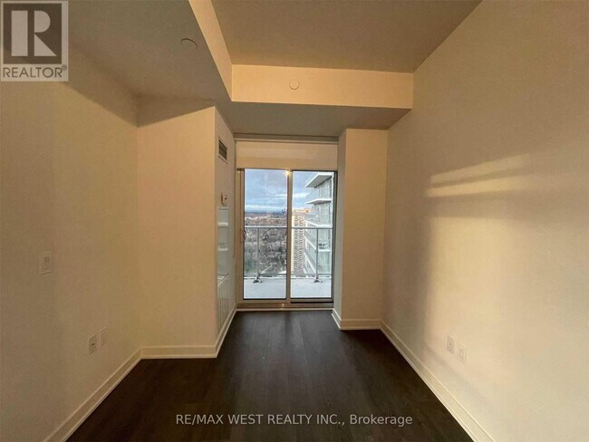 Photo - 195 Redpath Ave Unit 2912