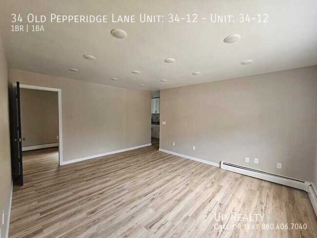 Photo - 34 Old Pepperidge Ln Unit : 34-12