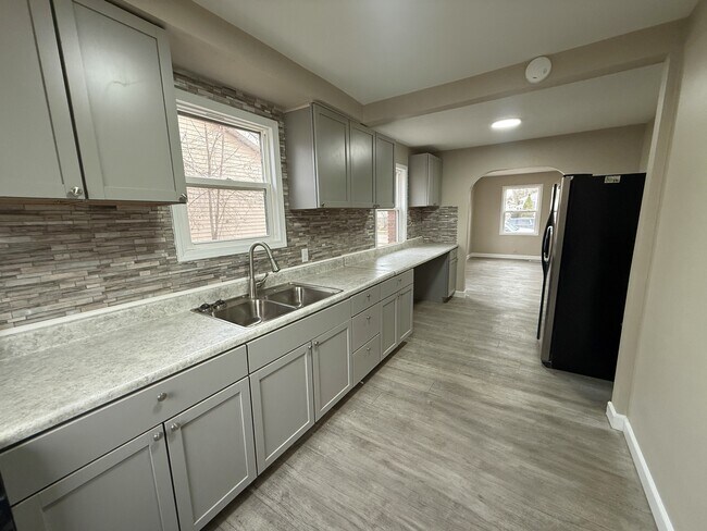 Photo - 1123 Island Ave