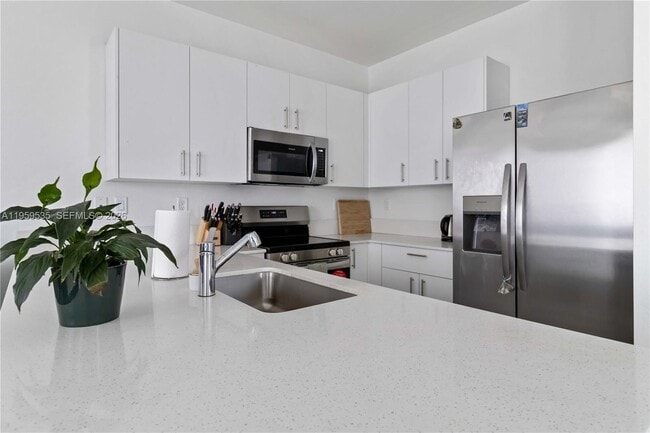760 SE 13th Ct