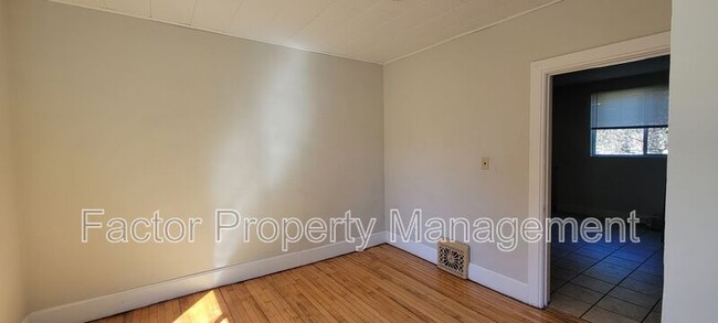 Photo - 1108 N 6th St