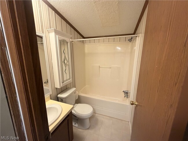 Photo - 2476 Cunningham Rd