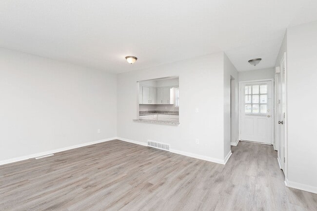 Photo - Remodeled & Updated 2 Bedroom Duplex Unit!