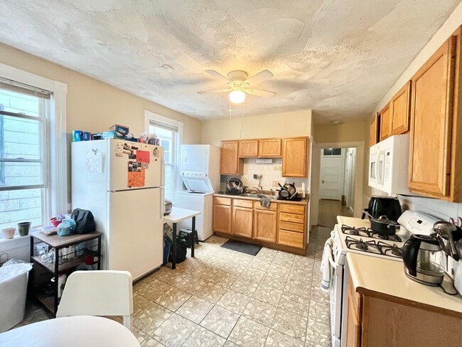 Photo - 88 Fisher Ave Unit 3