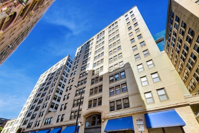 Building Photo - 740 S Federal St Unit 810