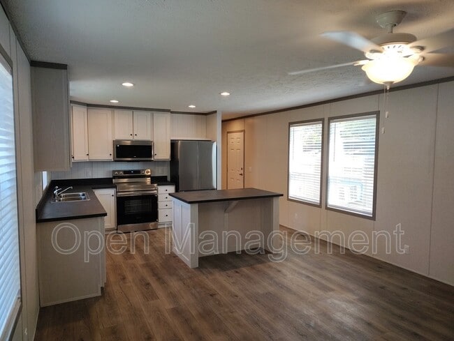 Photo - 113 Arlene Ln
