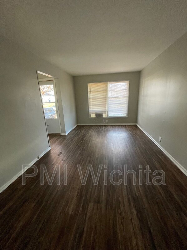 Photo - 2304 S Broadview St