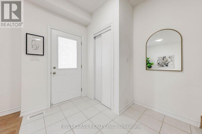 Photo - 22 Massachusetts Ln