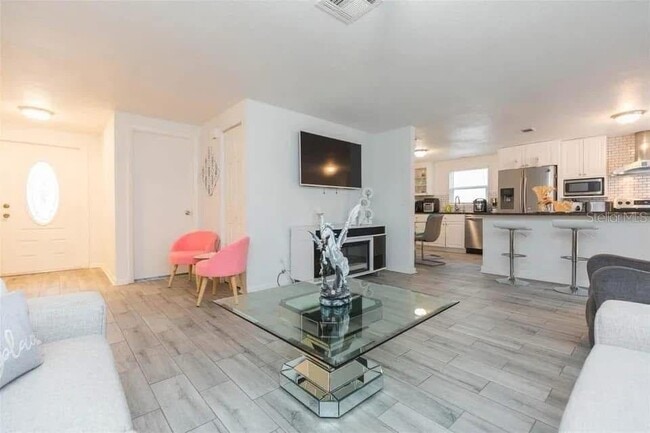 Photo - 2804 Cedaridge Dr