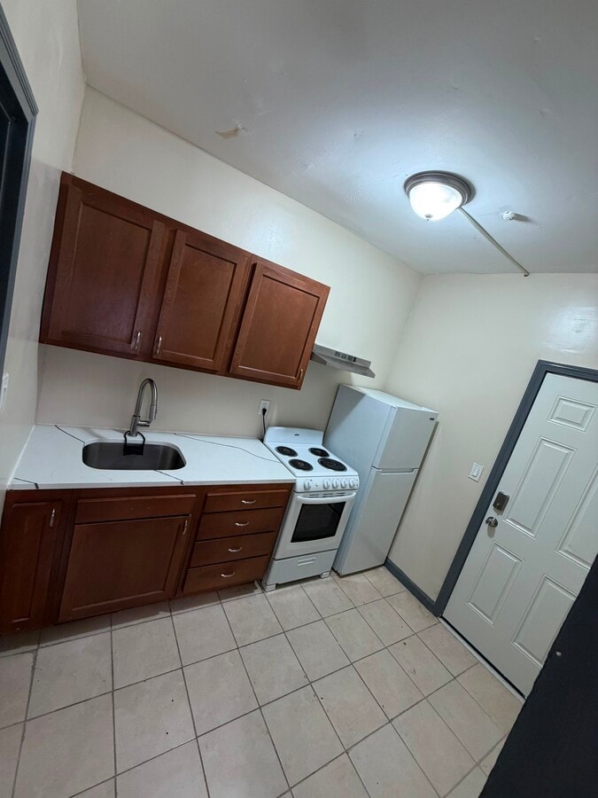 Photo - 427 Park Ave Unidad 2FR
