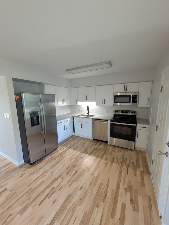Building Photo - 918NP