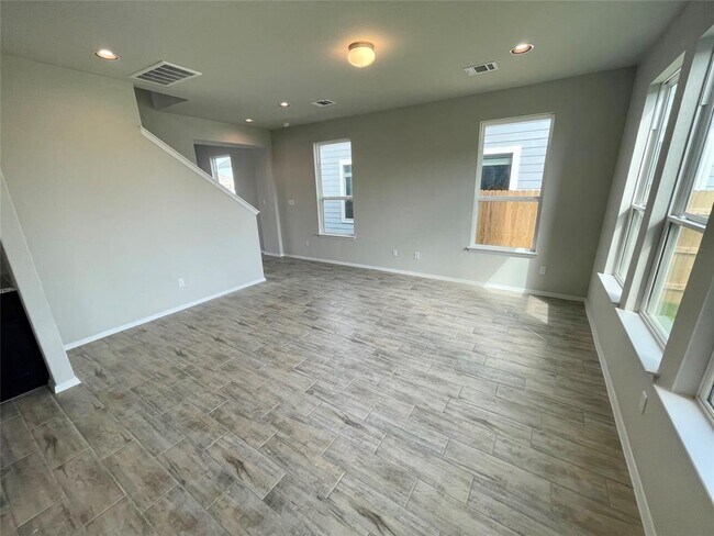 Photo - 176 Heather Glen Way