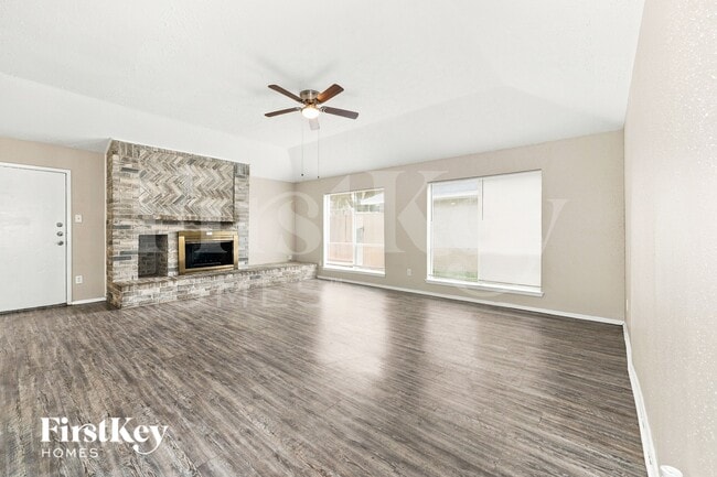 21714 Nickerton Ln