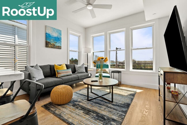 Furnished Private Bedroom with Private Bath in East Boston!