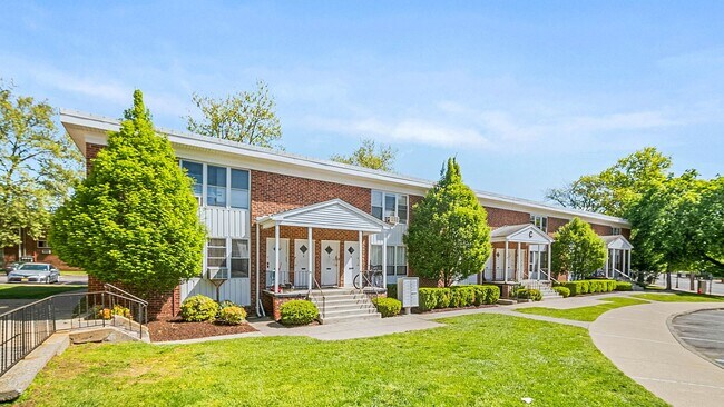 Photo - Beverly Gardens