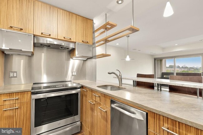 Photo - 2501 M St NW Unit 718