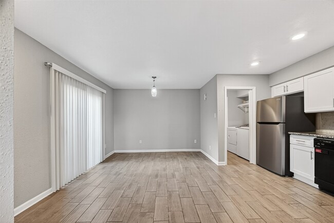 Photo - 1710 Good Day Dr