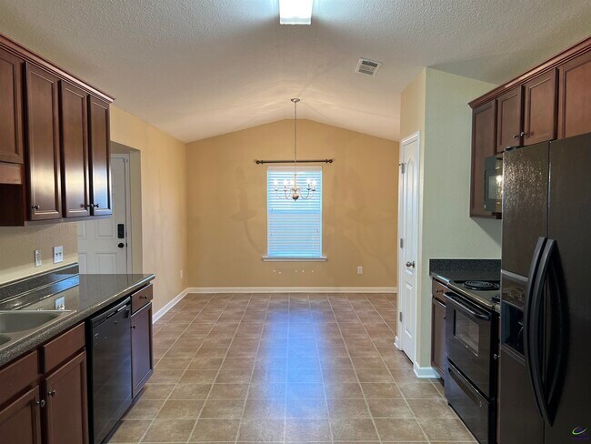 Photo - 120 Magnum Way