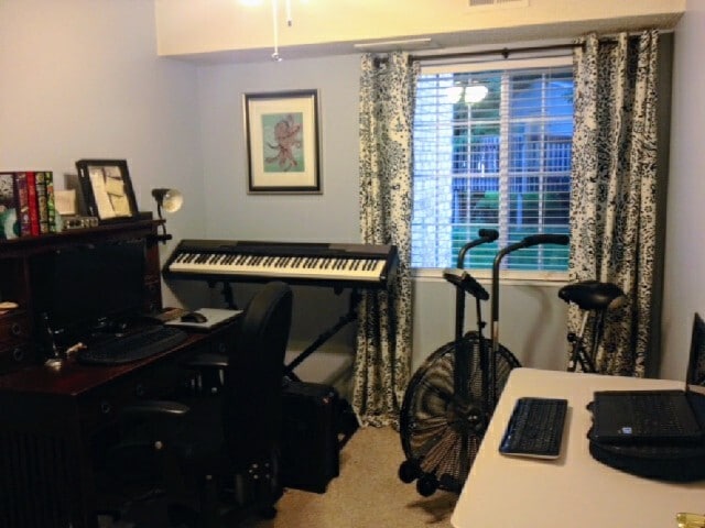 Dormitorio/Oficina - 833 37th Ave NW Unidad A