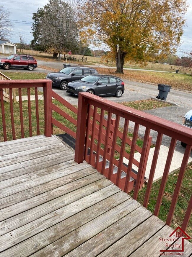 Photo - 275 Dogwood Pointe Dr
