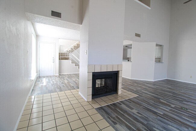 Photo - 3815 Bremen Ave