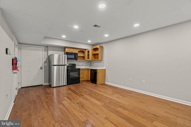 Building Photo - 1430 N Carlisle St Rental