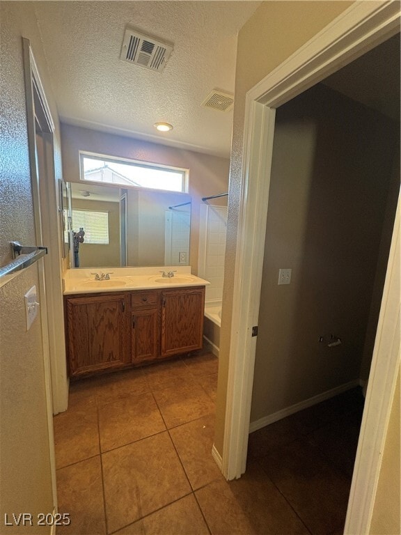 Photo - 8292 Amphora St