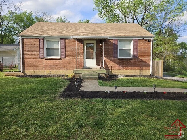 Building Photo - 721 Blackstone Ave Rental