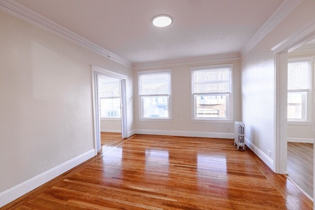 Building Photo - 695 35th Ave Unit 101